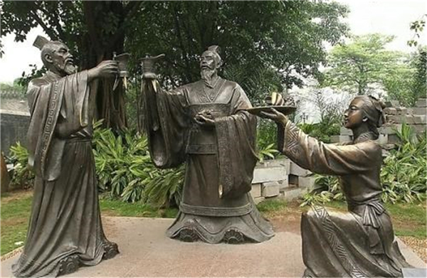 古代喝酒銅雕塑.jpg 古代喝酒銅雕塑.jpg