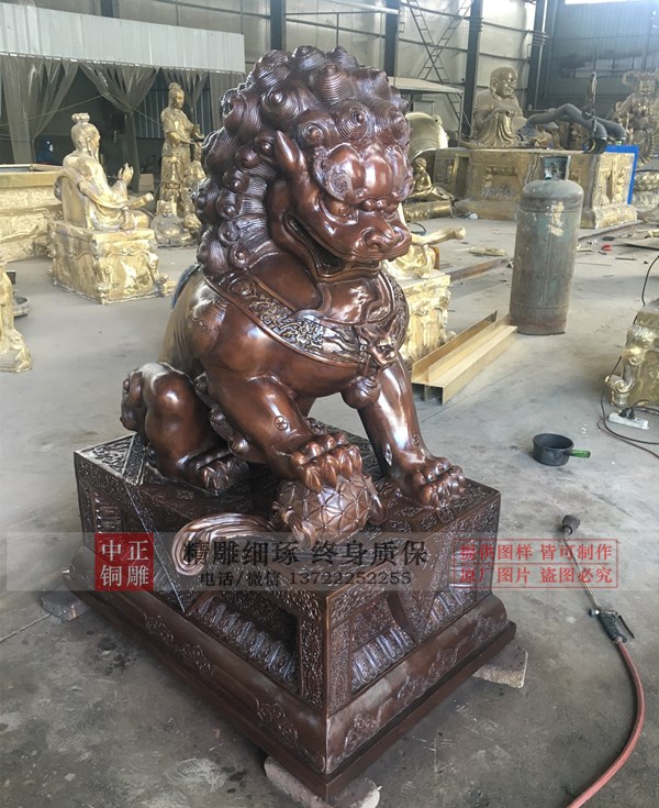 門口銅獅子.jpg 門口銅獅子.jpg