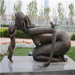 商業街母愛雕塑 商業街母愛雕塑