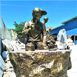 喝茶銅像 喝茶銅像